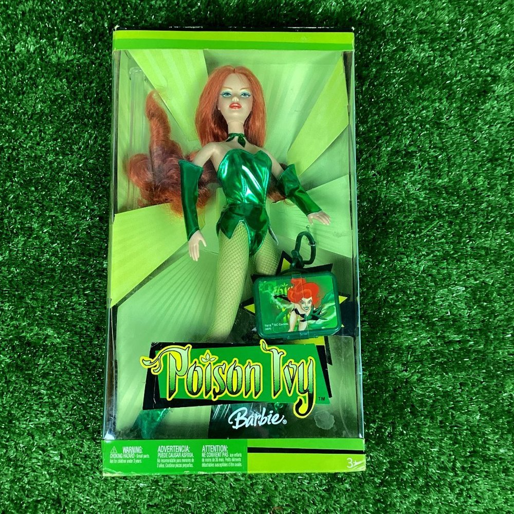 Barbie Poison Ivy Doll Redhead Green outfit Mattel 2004